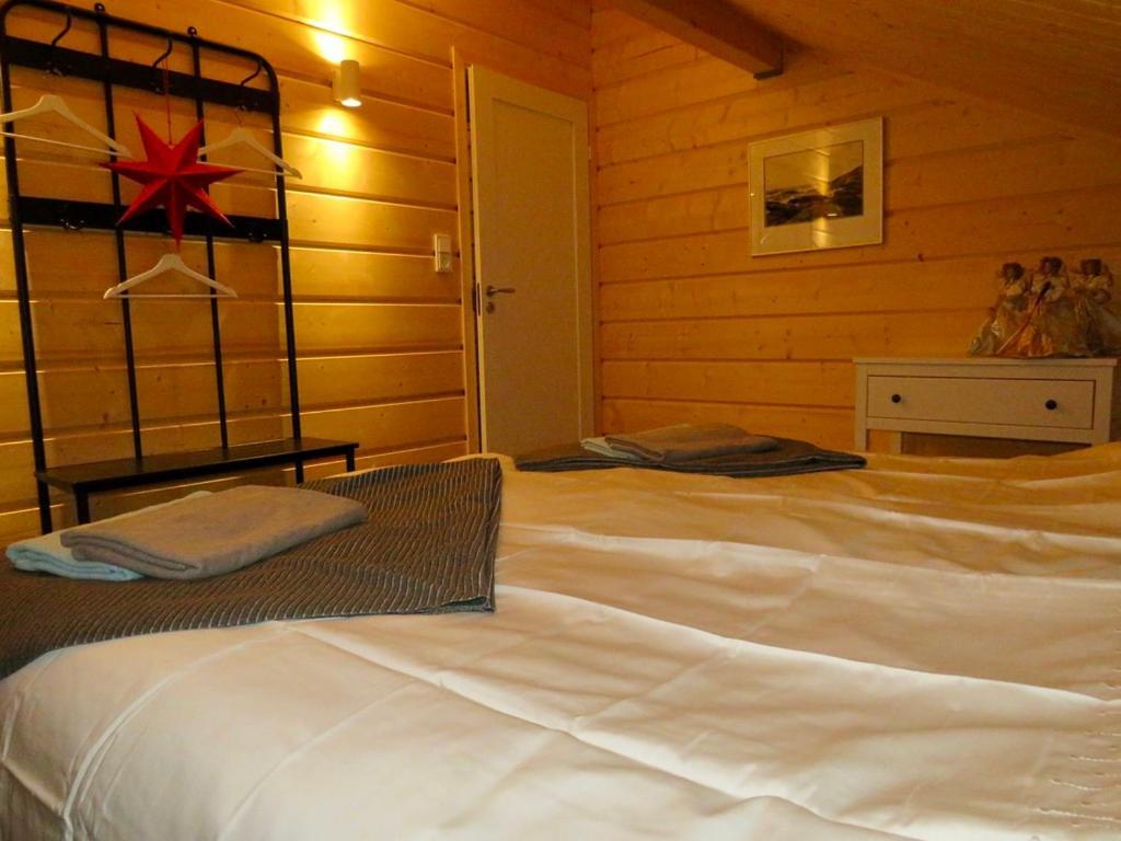 B&B Adventures Äkäslompolo Dış mekan fotoğraf